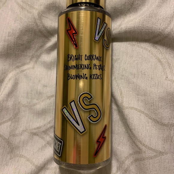 SOLD🤩VS Runway Angel Body Spray - Picture 2 of 3